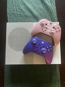 Microsoft Xbox One S 812gb with Limited Edition Minecraft Pig Controller