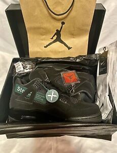 Jordan 4 Retro black Cats Worn One Time  Never Been On A Concrete￼ Lot