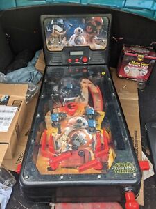 Star Wars the force awakens pinball machine with sounds and lights!! rare images