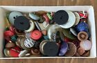 New ListingVintage Lot Of Old Buttons Many Different Types Great For Crafting & Collecting