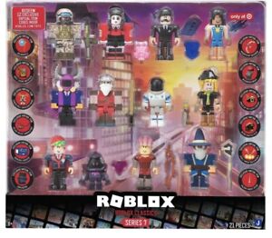 Roblox Classics Series 7 Action Figure Collection w/Exclusive Virtual Item 21pcs