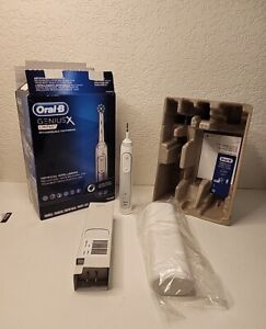 Oral-B Genius X Limited, Electric Toothbrush w Artificial Intelligence NO HEADS