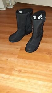 Totes Women's Black Zip Up Winter Snow Ankle Boots Size 9