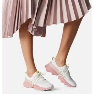 Sorel Kinetic Impact Lace Up Sneaker Women's Size 6