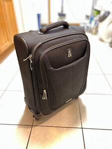 Travelpro Maxlite 5 Softside Expandable 4 Spinner Wheels Luggage  Black 21”