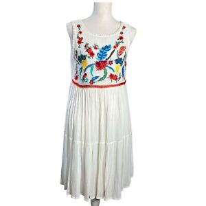 New ListingMirror Image Embroidered Dress White Size Medium Floral Cream Made in India Boho