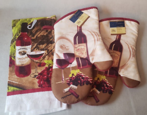 Home Collection Oven Mitts (2) and Kitchen Towel (1) Wine Theme