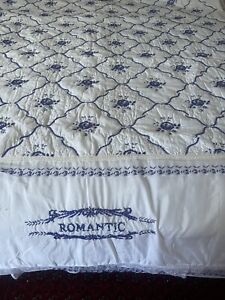 New Listing7 Piece Beautiful Queen Bedding