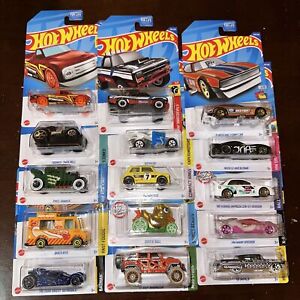 2022 Hot Wheels Treasure Hunt Complete Your Set from Choice of TH Cars Mainline