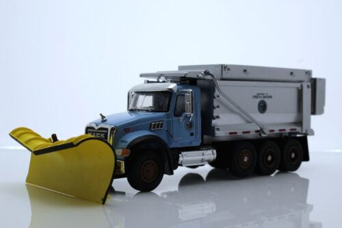 2019 Mack Granite Snow Plow Salt Dump Truck Chicago IL 1:64 Scale Diecast Model