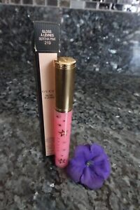 Gucci plumping smooting & moisturising lip gloss New in box in Bretha Pink 219