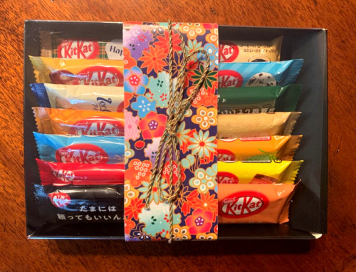 Japanese Kit Kat Large Deluxe Gift Box Lot 14 Candy Bars Nestle Japan Import 8x6