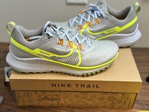 Nike Pegasus Trail 4 Men's Trail Running Shoes Sz 10 DJ6158-002 Light Iron/Volt