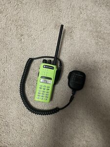 Motorola HT750 UHF Radio - For Parts