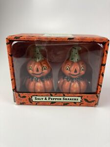 Johanna Parker Pumpkin Halloween Salt and Pepper Shakers Vintage Style Set New