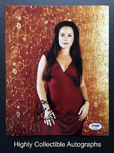 HOLLY MARIE COMBS SIGNED 8X10 PHOTO PSA DNA COA CHARMED AUTOGRAPH