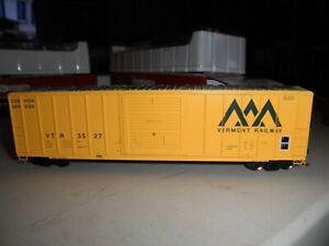 Vermont Railway          FMC 5347 SD   boxcar     # 3527