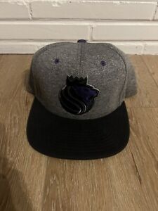 Sacramento Kings Mens Gray Mitchell & Ness Snapback Hat NWT