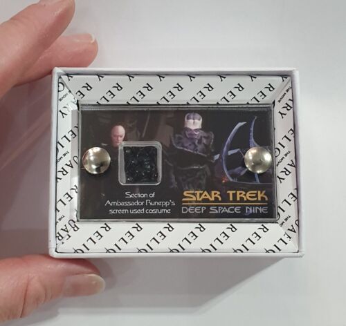 Star Trek Deep Space Nine DS9 Costume Display Screen Used TV Prop with COA.