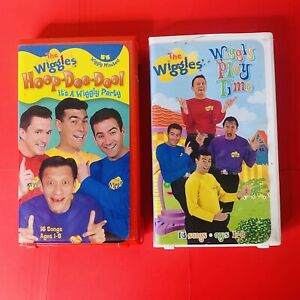 wiggles VHS lot of two hoop-dee-dee & Wiggly Play Time 2001 Vtg Movie