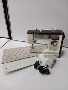 Brother VX710 Sewing Machine w/Case