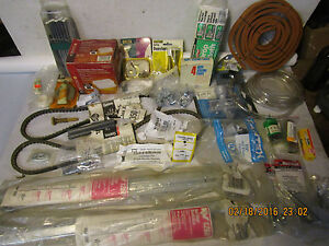 lot of assorted vintage hardware & household items, most in original packages
