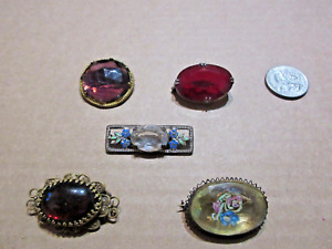 VICTORIAN LOT OF 5 GLASS BROOCHES