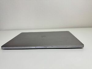 Apple MacBook Pro 2018 15 Inch 2.2 GHz Core i7 256GB SSD 16GB RAM 555X GFX