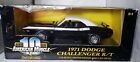 American Muscle 1971 Dodge Challenger R/T Black and White / 1:18 NIB