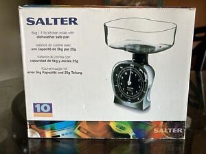 Salter 5kg/ 11lb Kitchen Scale With Dishwasher Safe Pan