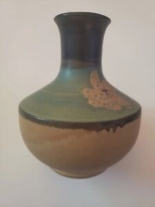 New ListingB. Welsh 1971 Pacific Stoneware USA Signed 6 1/8