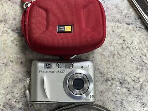 New ListingHP Photosmart M437 5.0MP Digital Point And Shoot Camera - Tested & Working!