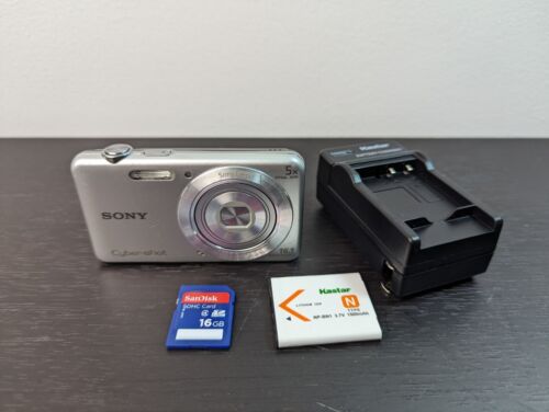 New ListingSony Cyber Shot DSC-W710 16.1 Mega Pixels 5x Digital Camera Battery Charger Card