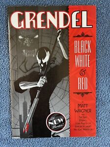 New ListingGrendel: BLACK, WHITE & RED #1 (Dark Horse, 1998)