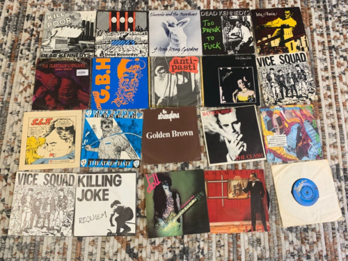 LOT OF 31 UK PUNK AND NEW WAVE 45'S SOME RARE ALL LISTED CLASH PISTOLS SIOUXSIE