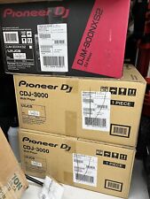 Pioneer DJ Setup: 1x DJM-900NXS2, 2x CDJ3000