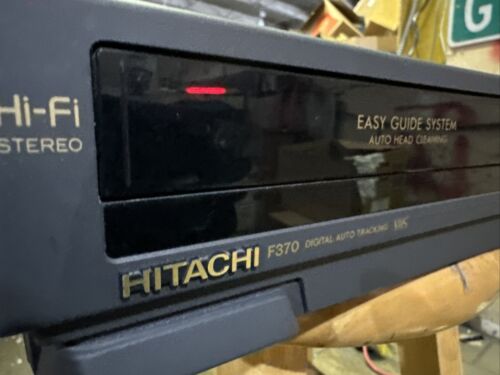 HITACHI VT-F370A VCR 4-Head VHS - Works Perfectly No Remote