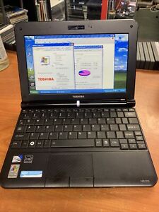 Netbook Toshiba NB205 Mini Laptop [150 HHD Intel Atom 1.66GHz, 1GB RAM, 10.1
