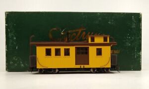 Bachmann 26799 On30 Yellow & Black Unlettered Caboose w/Interior Light LN/Box