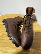 2017 GAME USED NOTRE DAME FOOTBALL UNDER ARMOUR CLEATS KNUTE ROCKNE GAME #77