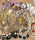 Bundle of Vintage Assorted Jewelry Lot (Necklaces/Bracelets/More)