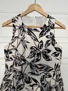 J Crew Dress Textured Pockets Leaves Size 2P lined sleeveless