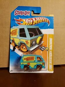 Hot Wheels 2012 New Models #38/50 The Mystery Machine Scooby Doo #38/247