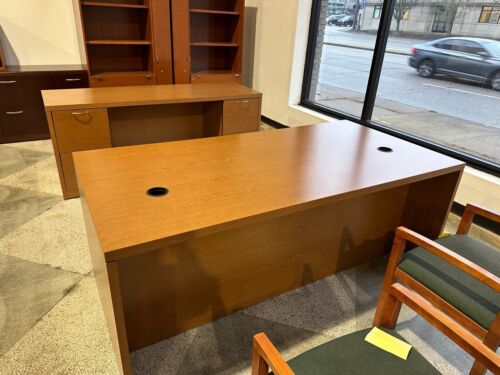 6'x3' executive double pedestal desk by HON Office Furniture in Cherry laminate