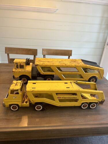 Vintage 1970's Mighty Tonka Car Carrier Hauler with Working Ramp Lift