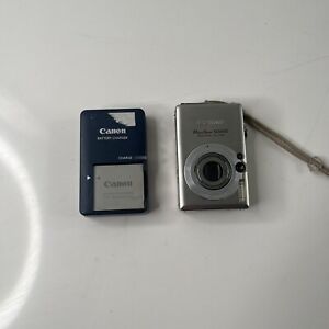 New ListingCanon PowerShot Digital ELPH SD600 6.0MP Digital Camera - Silver (READ)