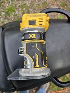 New ListingDewalt DCW600 20V Cordless Compact Router (Tool Only)