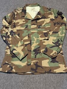Vintage US Army Hot Weather Combat Coat Woodland Camouflage Men's XL Regular