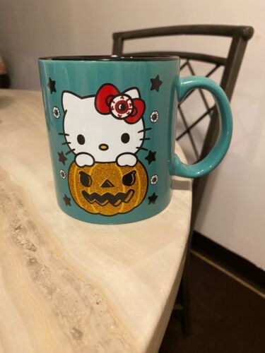 Brand New Hello Kitty Halloween Set of 5 Mugs and Ceramic bowl 