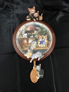 The Bradford Exchange Kitchen Capers Collectible Cat/Kitten Clock